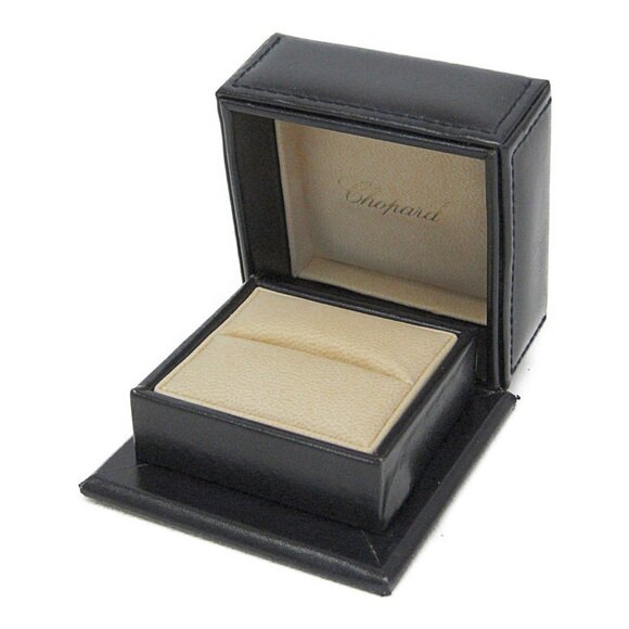 CHOPARD 18k White Gold Diamond Ring - Picture 10 of 11